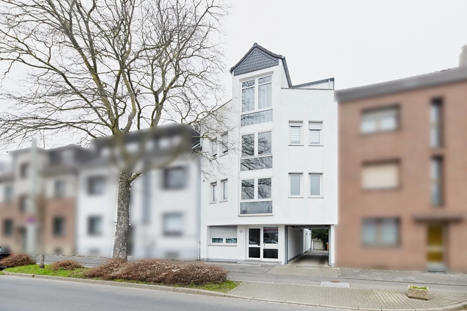 2 Zimmer Wohnung mit 98 m² in Krefeld – Bild 2
