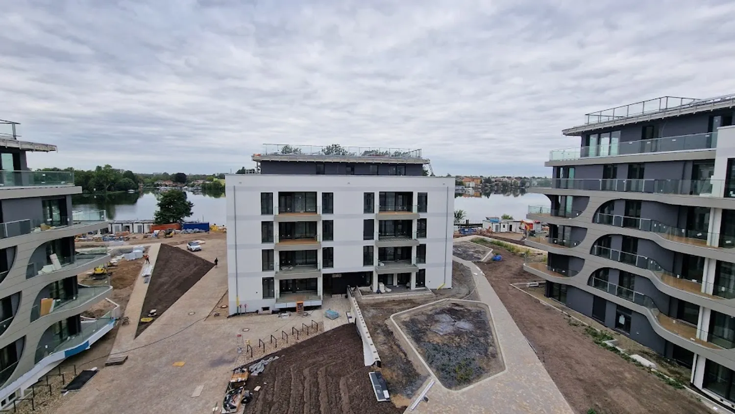 5 Zimmer Wohnung mit 99 m² in Berlin – Bild 1