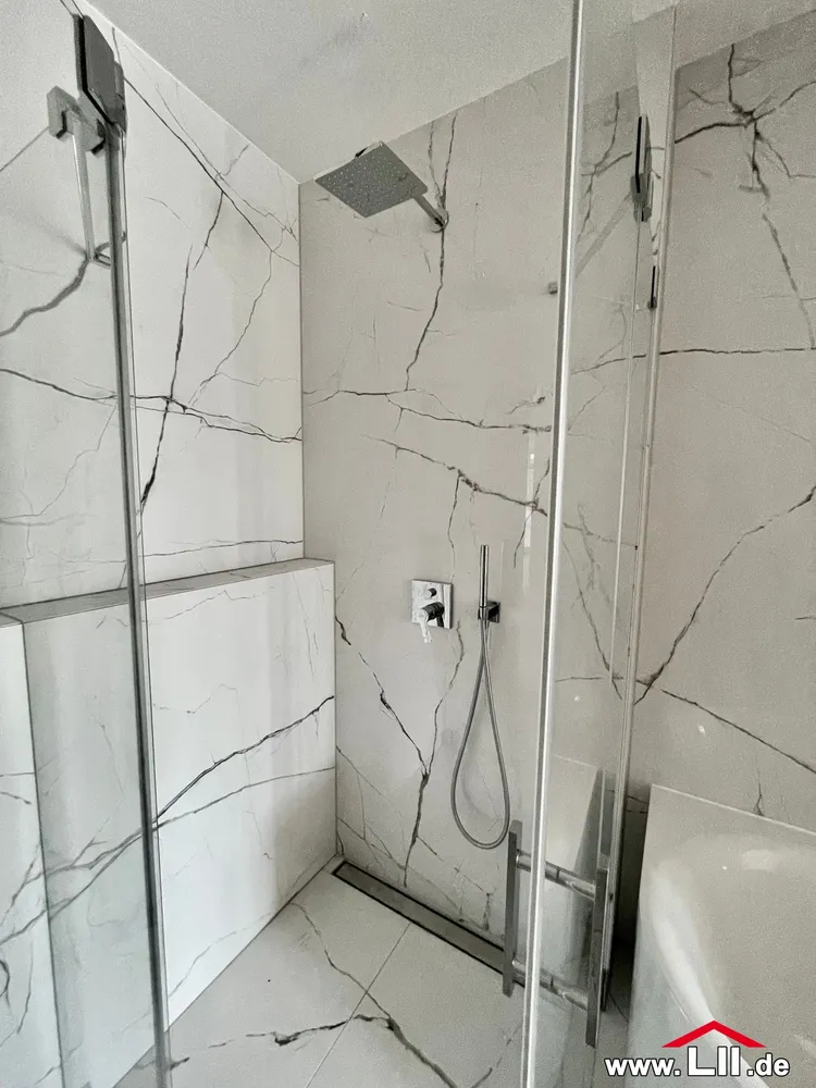 3 Zimmer Wohnung mit 150 m² in Frankfurt am Main – Bild 3