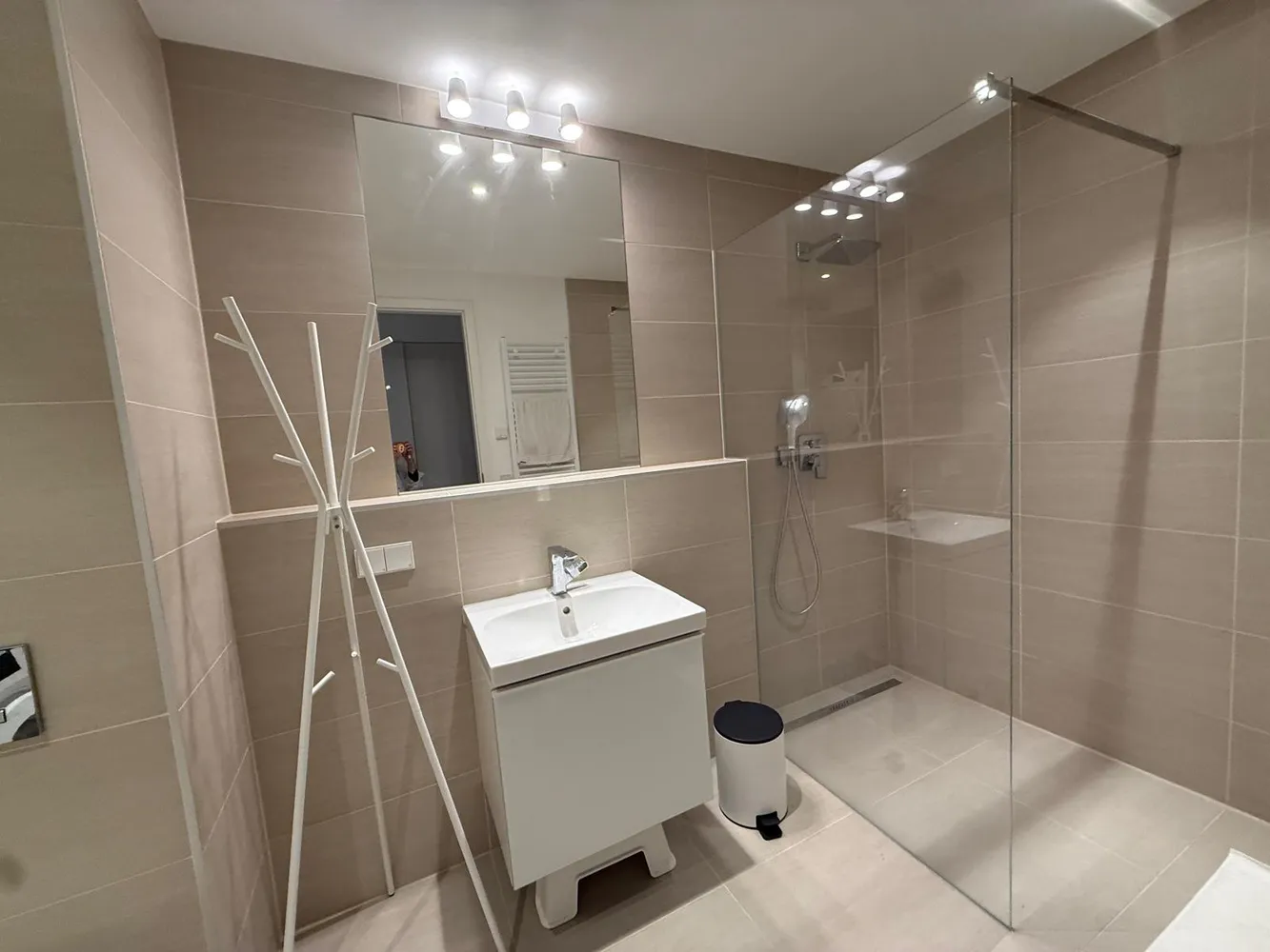 2 Zimmer Wohnung mit 63 m² in Frankfurt am Main – Bild 7