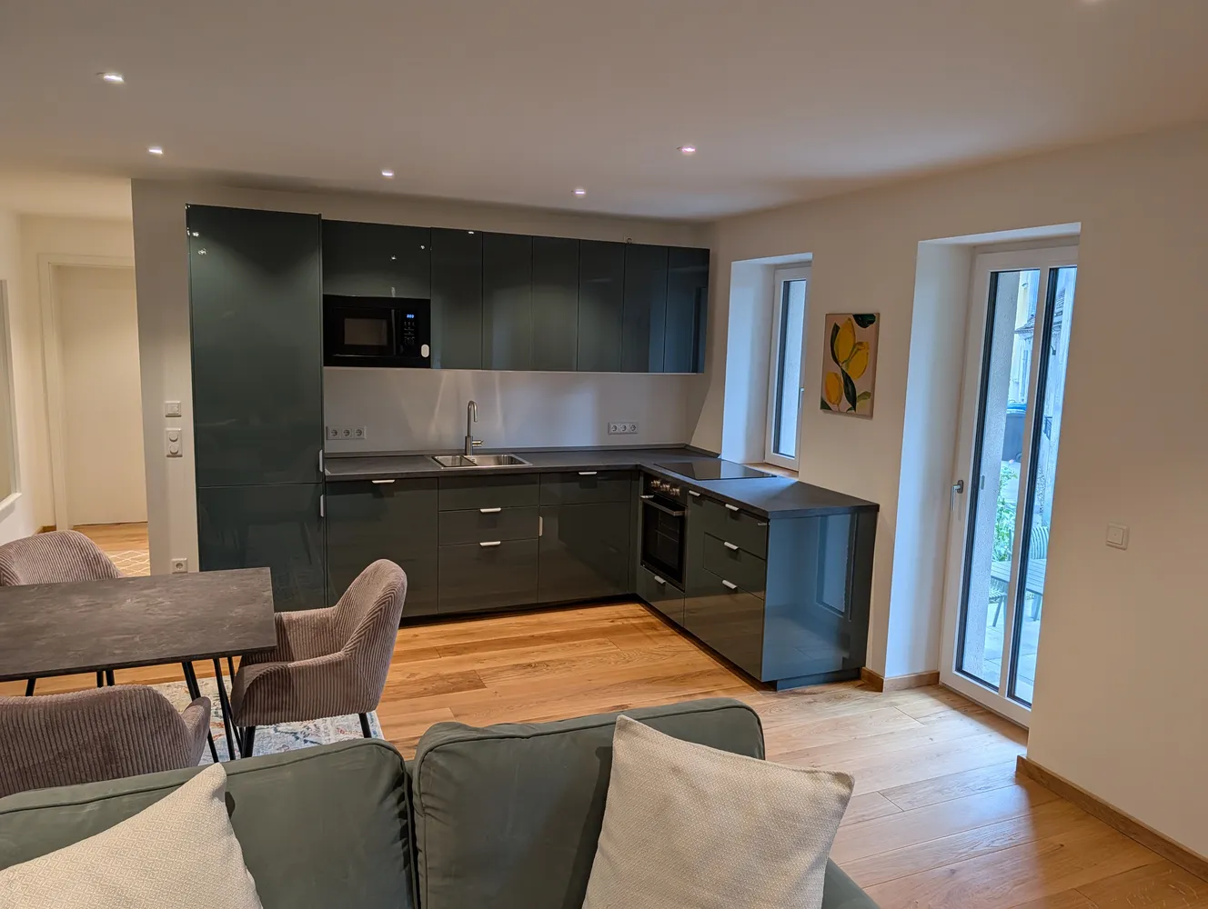 2 Zimmer Wohnung mit 65 m² in Erlangen – Bild 1
