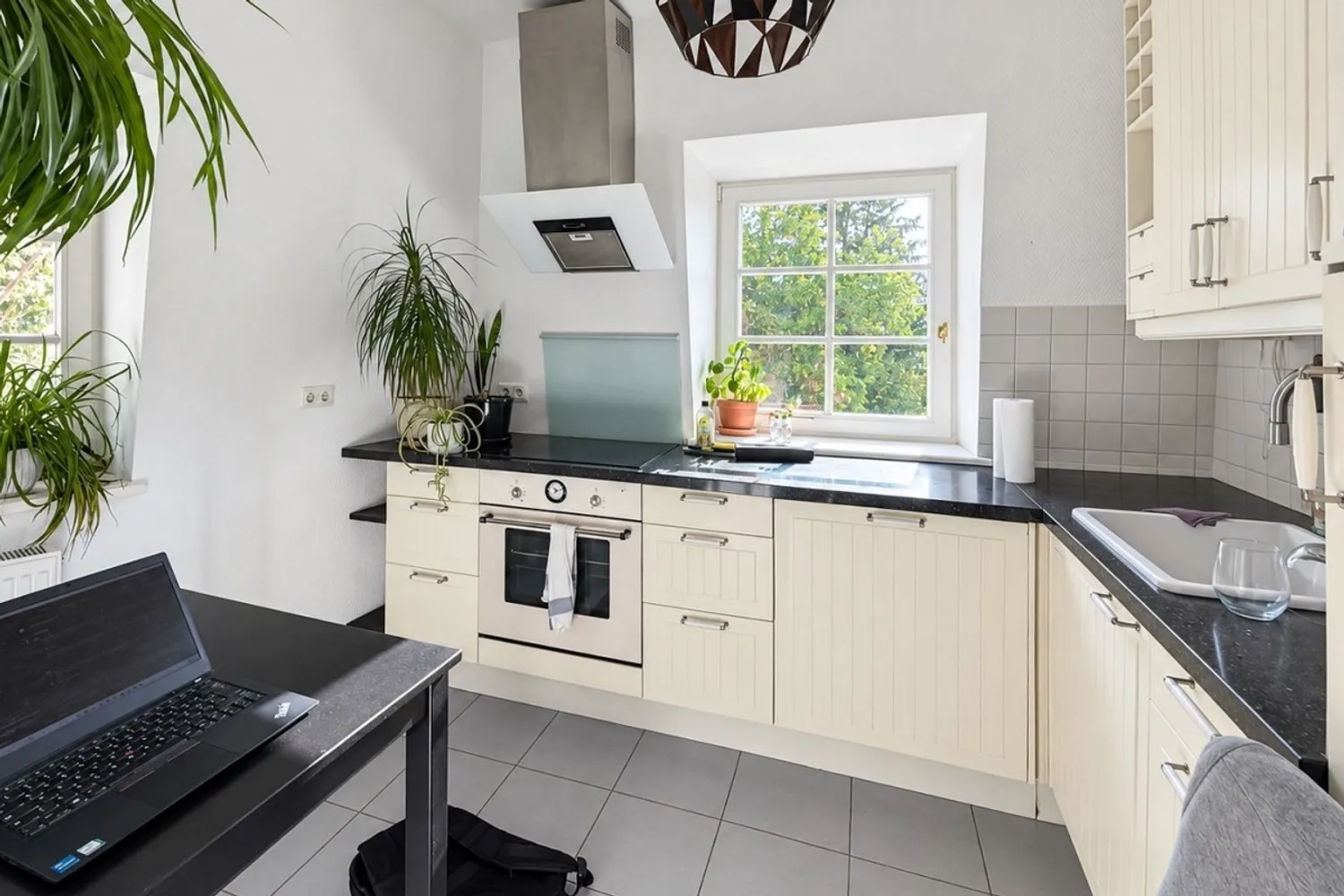 2 Zimmer Wohnung mit 75 m² in Frankfurt am Main – Bild 4