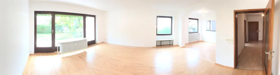 5 Zimmer Wohnung mit 129 m² in Augsburg – Bild 1
