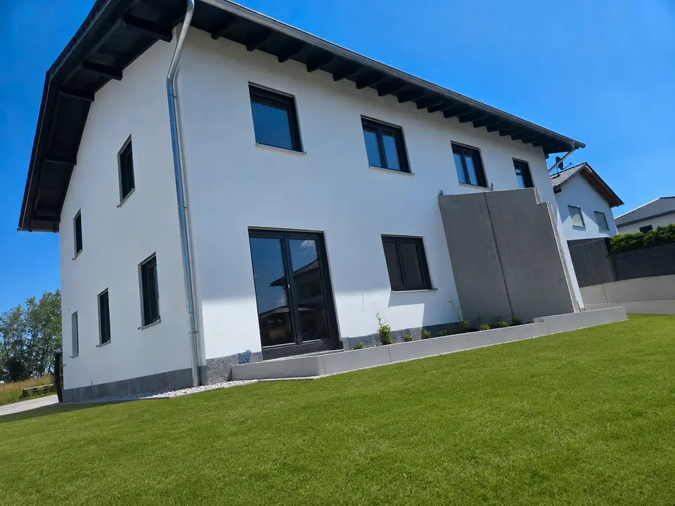 5 Zimmer Wohnung mit 109 m² in Cham – Bild 1