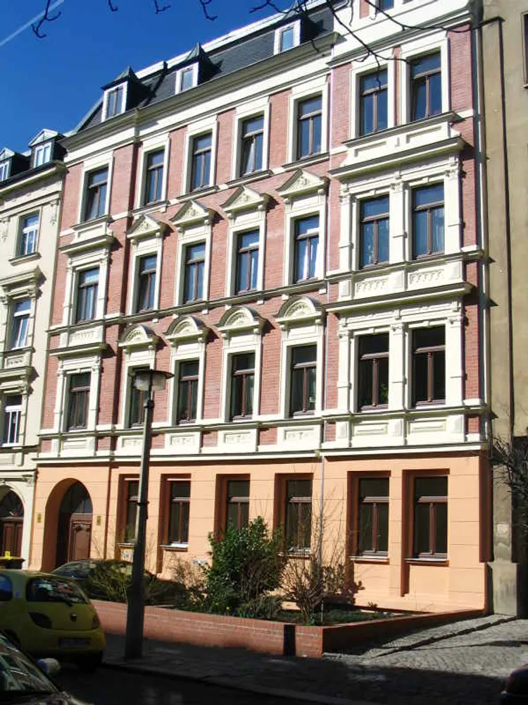 3 Zimmer Wohnung mit 93 m² in Halle (Saale) – Bild 1
