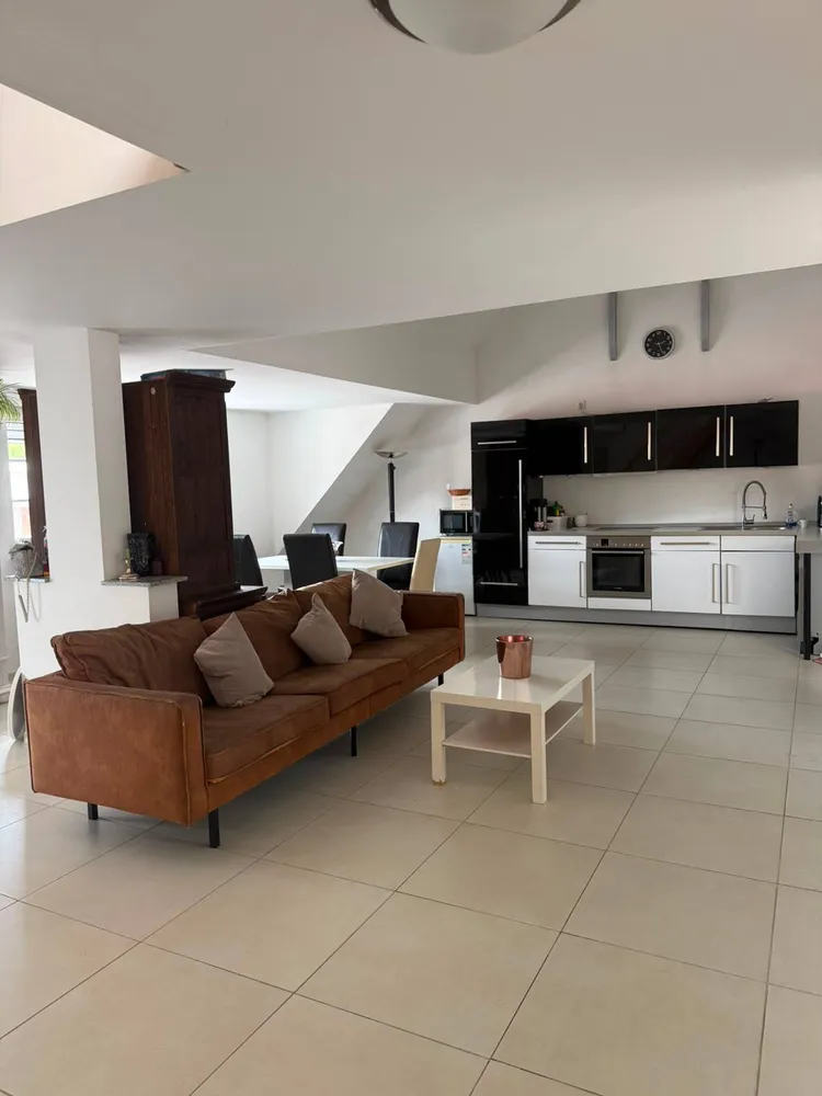 3 Zimmer Wohnung mit 129 m² in Karlsruhe – Bild 1