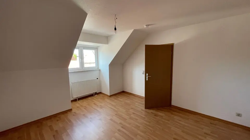3 Zimmer Wohnung mit 97 m² in Schmalkalden – Bild 4