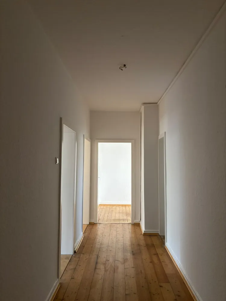 2 room apartment with 50 m² in Hanover – Photo 2