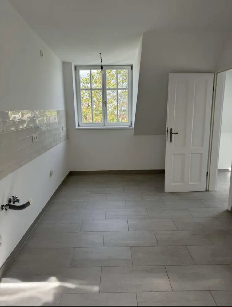 2 Zimmer Wohnung mit 110 m² in Berlin – Bild 6