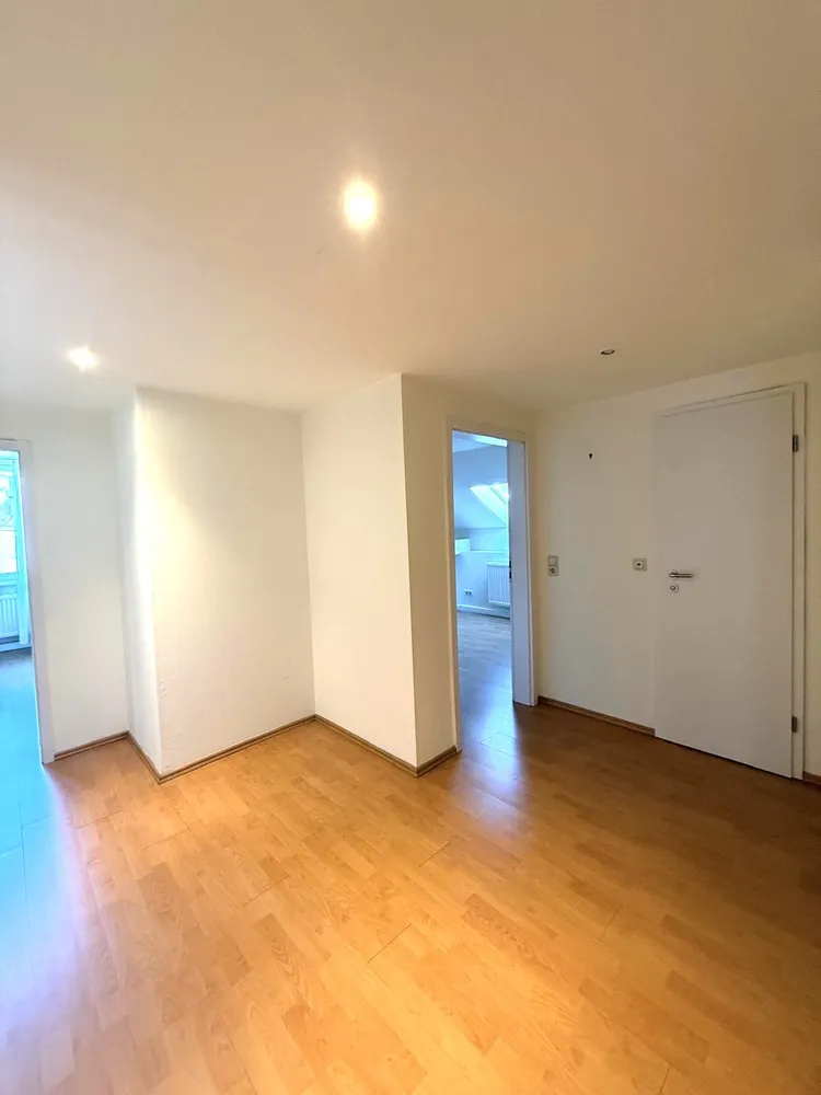 4 Zimmer Wohnung mit 130 m² in Friedrichshafen – Bild 7
