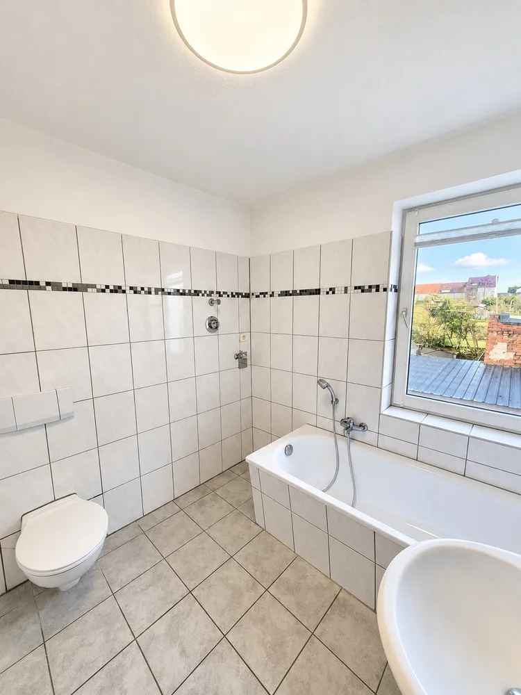 4 Zimmer Wohnung mit 74 m² in Aschersleben – Bild 11