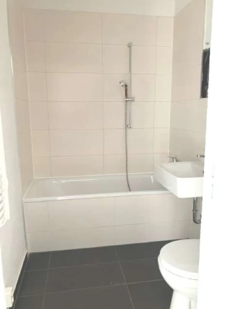 6 Zimmer Wohnung mit 114 m² in Halle (Saale) – Bild 8