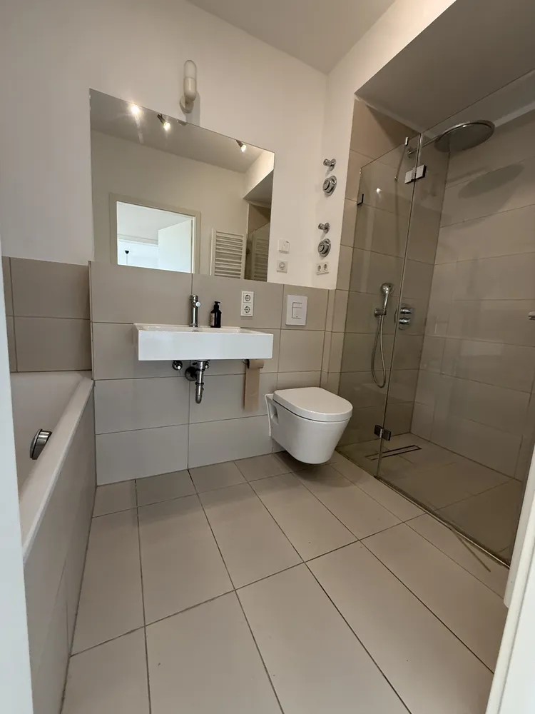 2 Zimmer Wohnung mit 56 m² in Berlin – Bild 9