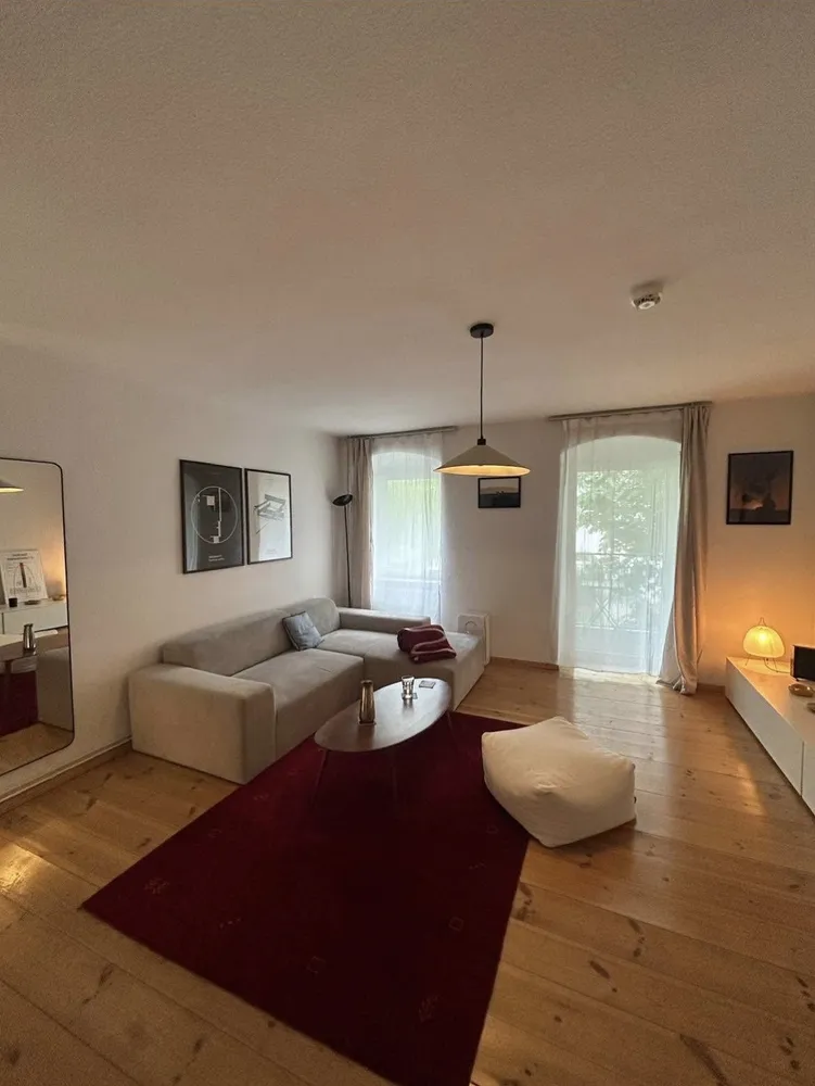 2 Zimmer Wohnung mit 64 m² in Berlin – Bild 1