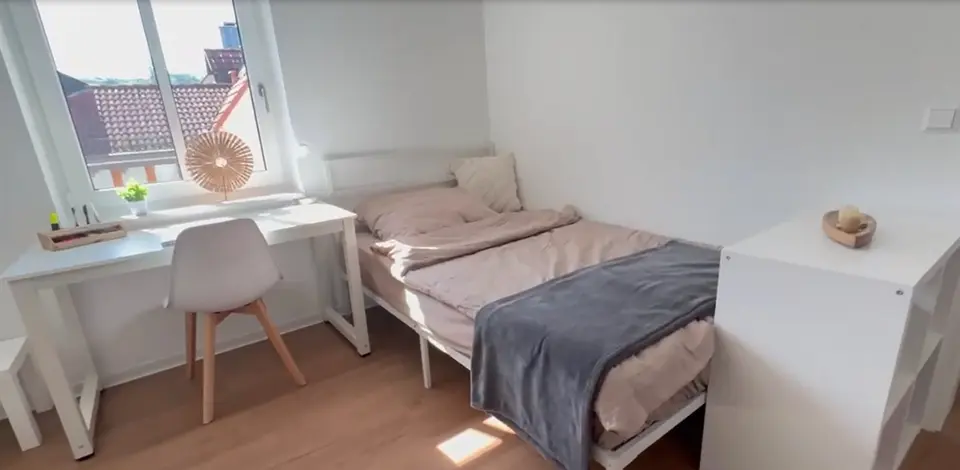WG-Zimmer mit 13 m² in Stuttgart – Bild 2