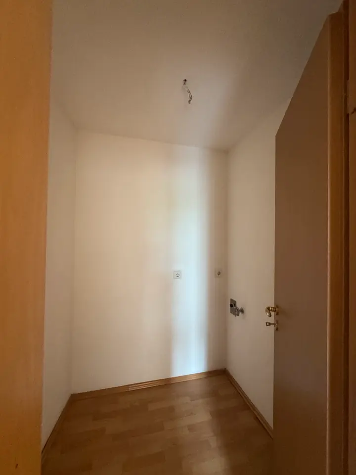 2 Zimmer Wohnung mit 83 m² in Altenburg – Bild 10