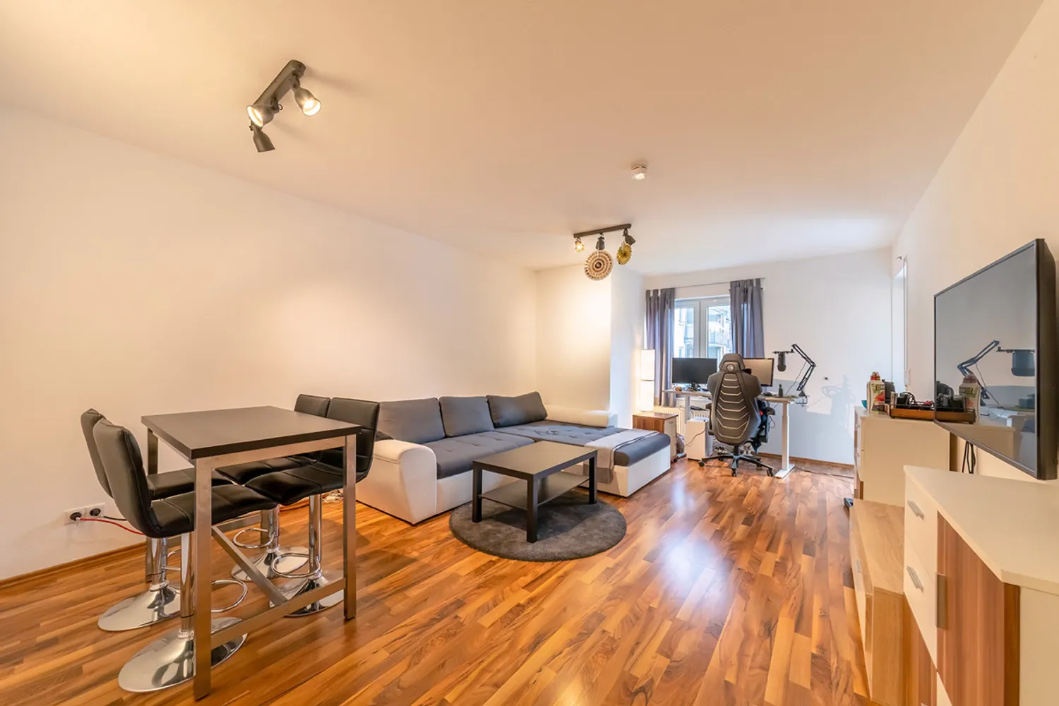 2 Zimmer Wohnung mit 55 m² in Wiesbaden – Bild 6