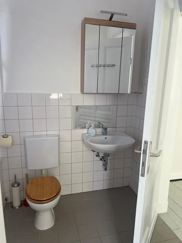 7 Zimmer Wohnung mit 12 m² in Bielefeld – Bild 8