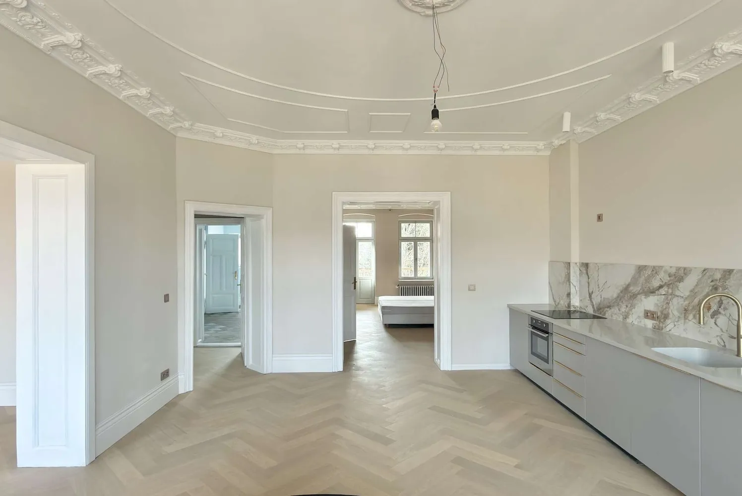 4 Zimmer Wohnung mit 140 m² in Görlitz – Bild 2