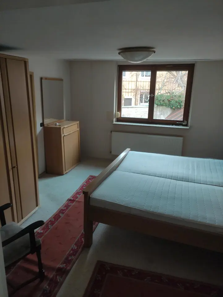8 Zimmer Wohnung mit 160 m² in Würzburg – Bild 4