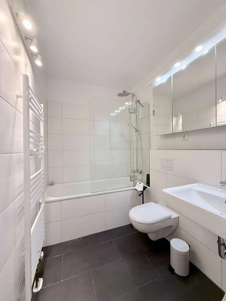 2 Zimmer Wohnung mit 50 m² in Düsseldorf – Bild 8