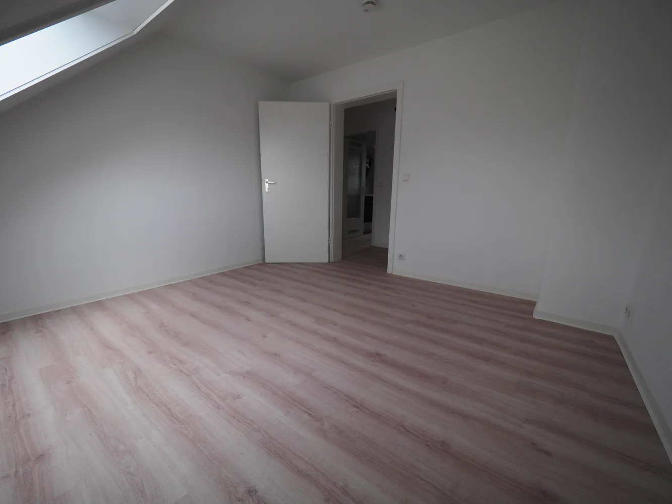 3 Zimmer Wohnung mit 54 m² in Stuttgart – Bild 4
