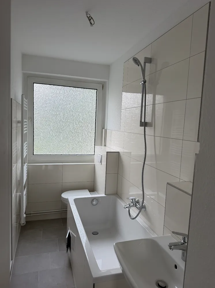 3 Zimmer Wohnung mit 55 m² in Lübeck – Bild 2