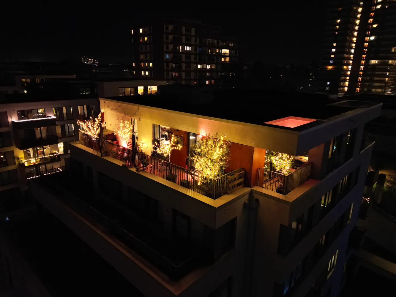 2 Zimmer Wohnung mit 92 m² in Köln – Bild 1