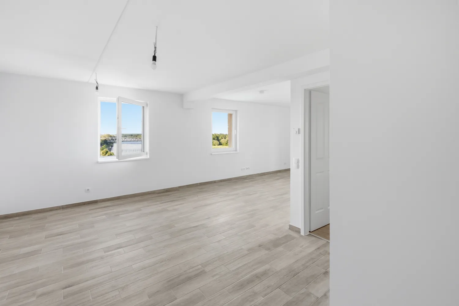 4 Zimmer Wohnung mit 108 m² in Magdeburg – Bild 2