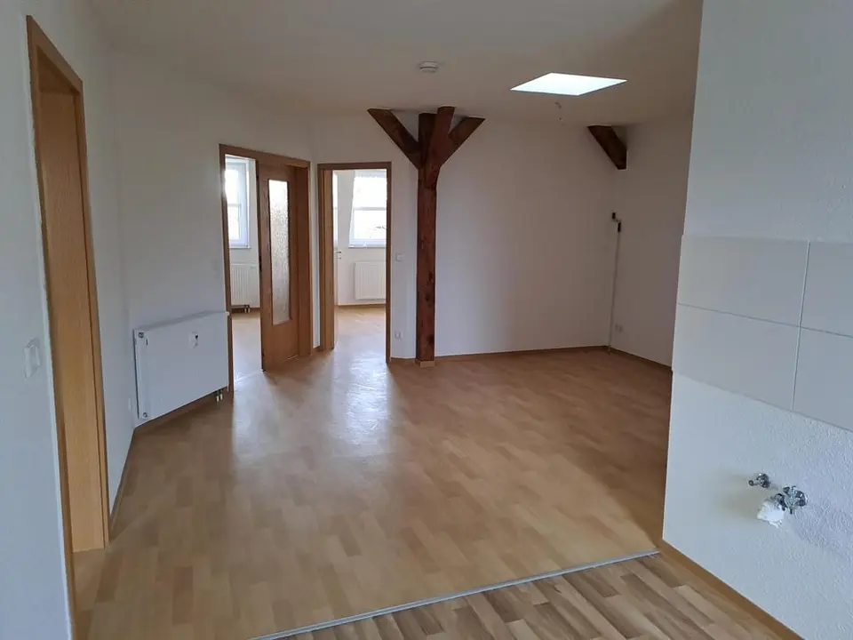 4 Zimmer Wohnung mit 82 m² in Bitterfeld-Wolfen – Bild 2