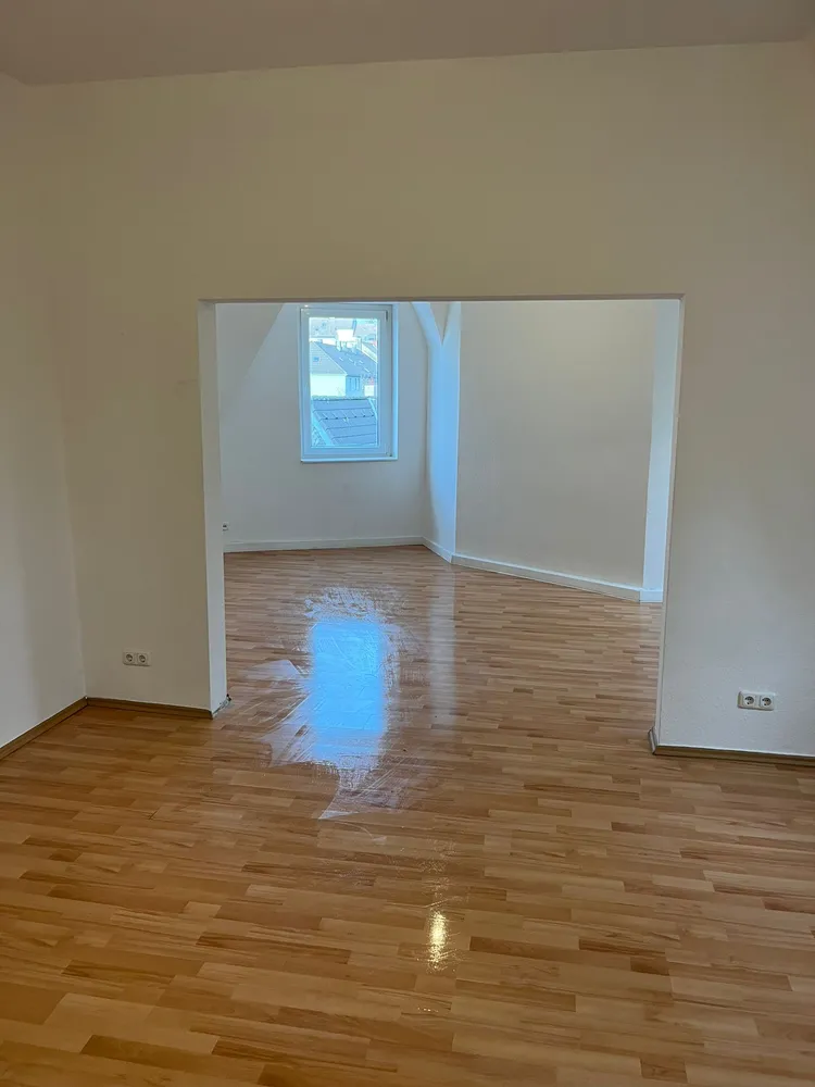 2 Zimmer Wohnung mit 86 m² in Solingen – Bild 3