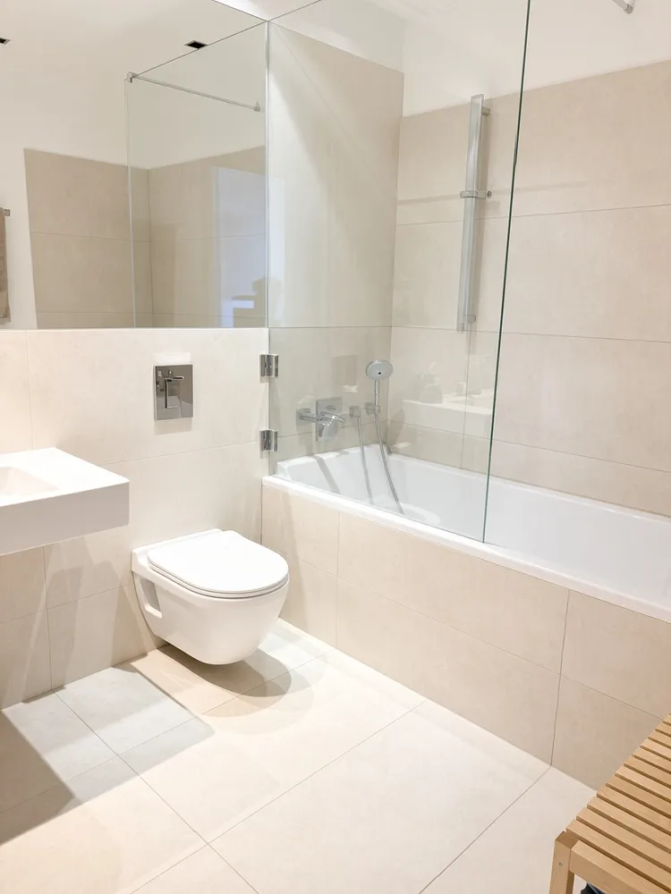 2 room apartment with 65 m² in Frankfurt am Main – Photo 2