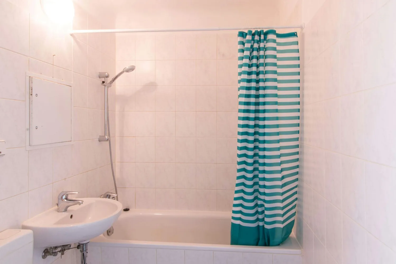 Shared room with 14 m² in Berlin – Photo 9