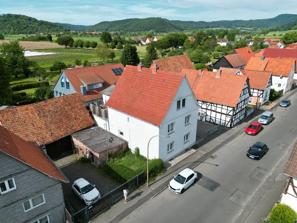 4 Zimmer Wohnung mit 105 m² in Eschwege – Bild 2
