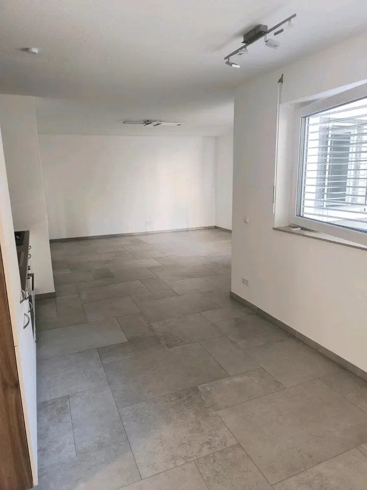 2 Zimmer Wohnung mit 60 m² in Freiburg im Breisgau – Bild 2