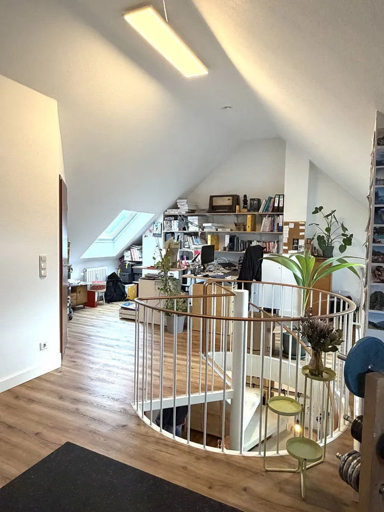 3 Zimmer Wohnung mit 93 m² in Düsseldorf – Bild 2