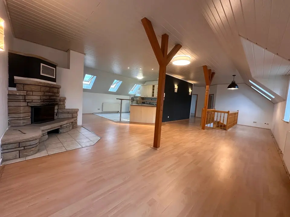3 Zimmer Wohnung mit 111 m² in Wurzen – Bild 1