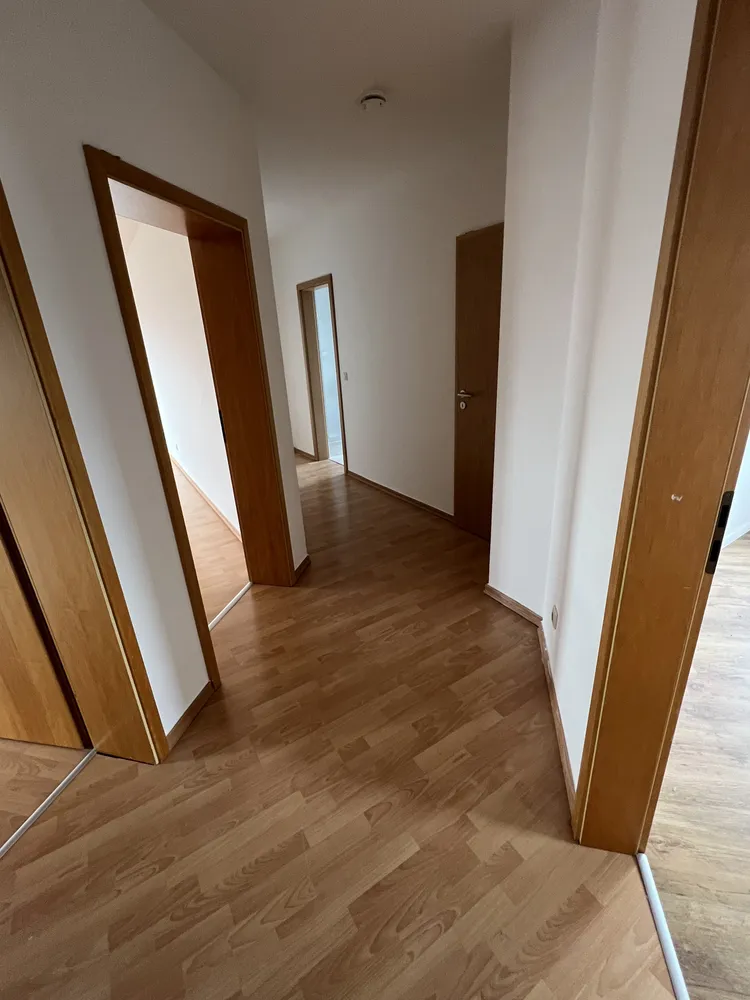 3 Zimmer Wohnung mit 91 m² in Magdeburg – Bild 4