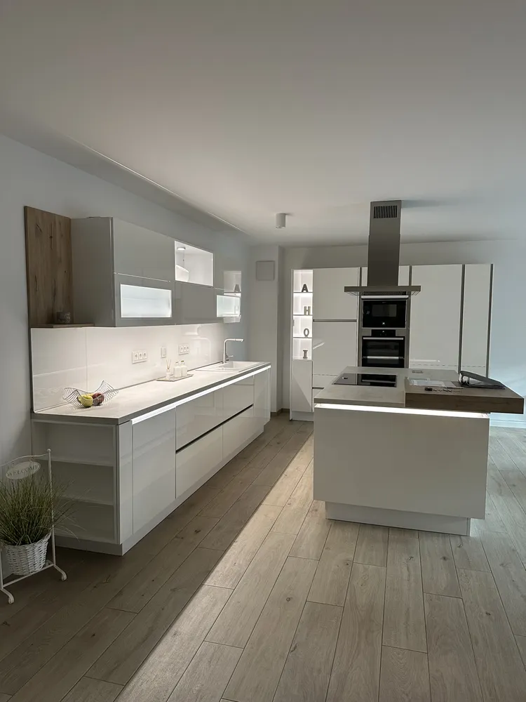 3 Zimmer Wohnung mit 105 m² in Düsseldorf – Bild 4