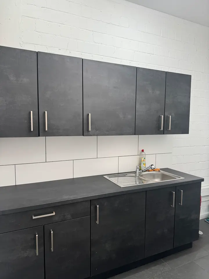 2 Zimmer Wohnung mit 90 m² in Leverkusen – Bild 1