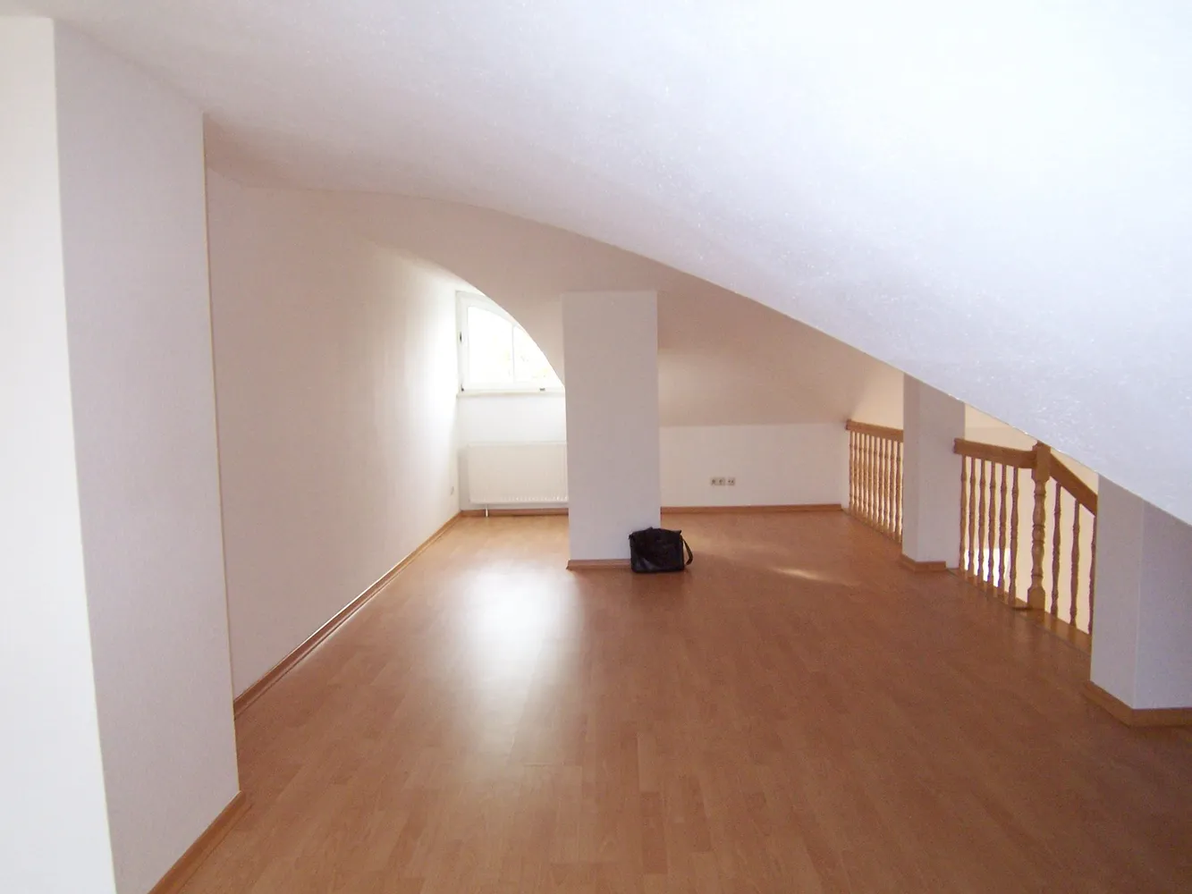 3 Zimmer Wohnung mit 82 m² in Dresden – Bild 2