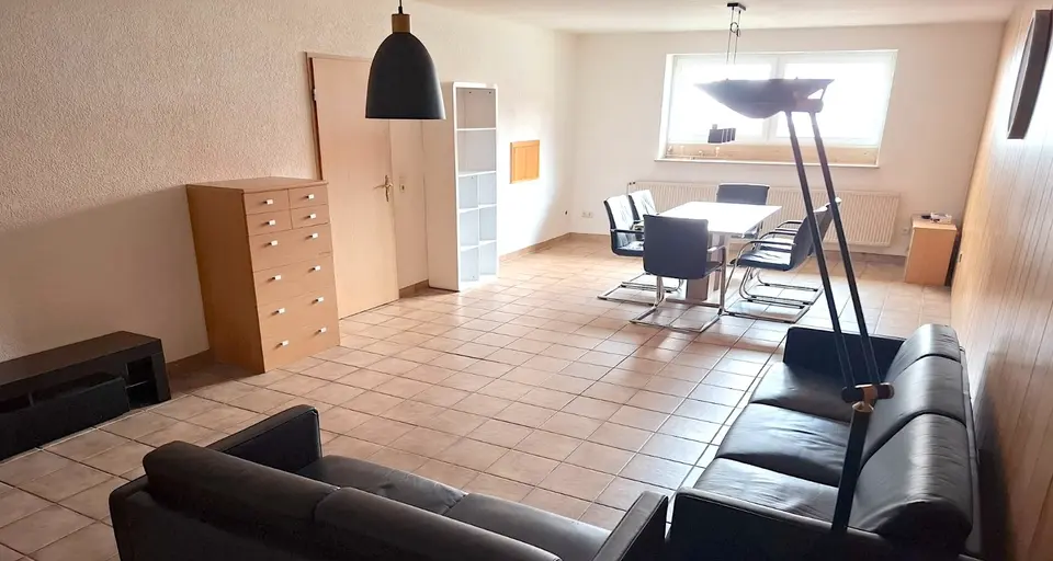 WG-Zimmer mit 100 m² in Miltenberg – Bild 2