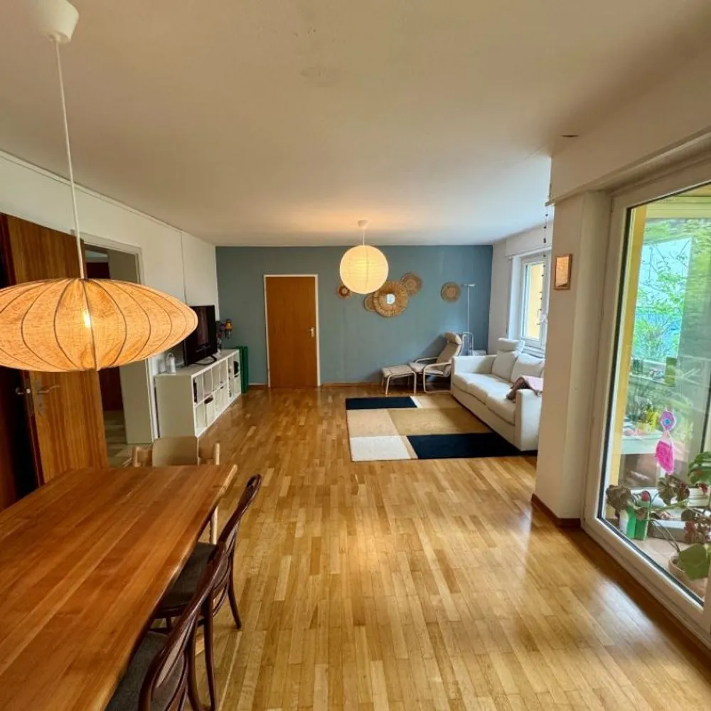 4 Zimmer Wohnung mit 117 m² in Stuttgart – Bild 1