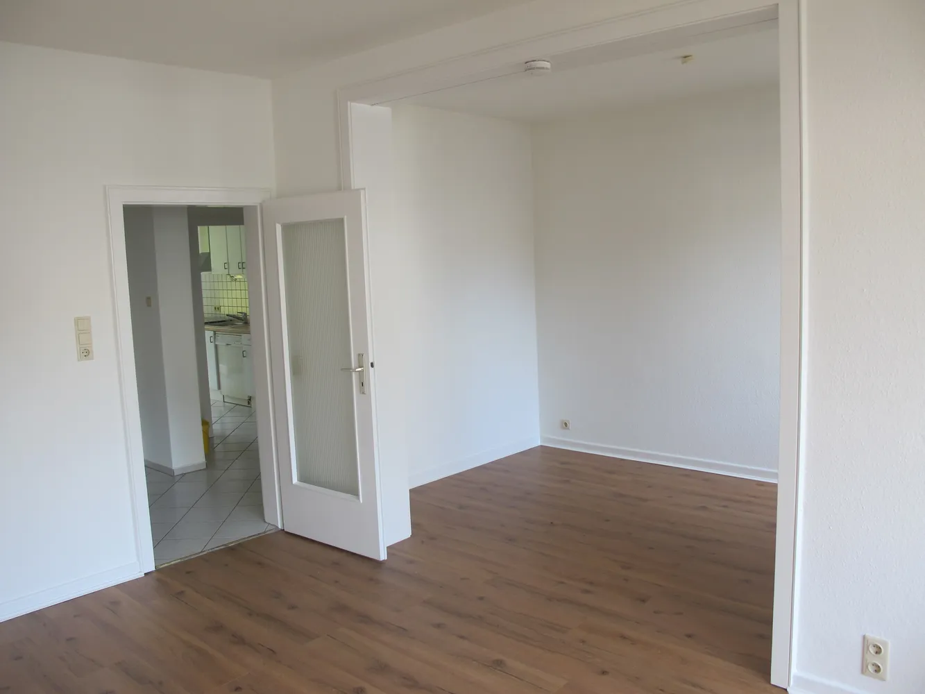 3 Zimmer Wohnung mit 93 m² in Hannover – Bild 2