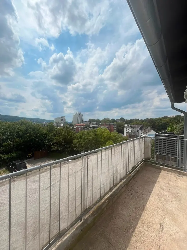 4 Zimmer Wohnung mit 97 m² in Wuppertal – Bild 1