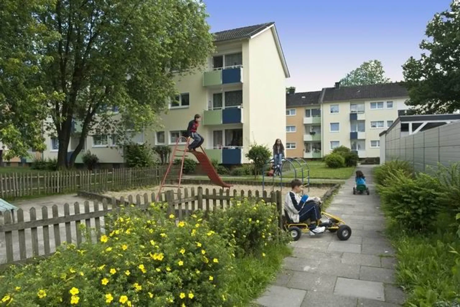 2 Zimmer Wohnung mit 60 m² in Detmold – Bild 2