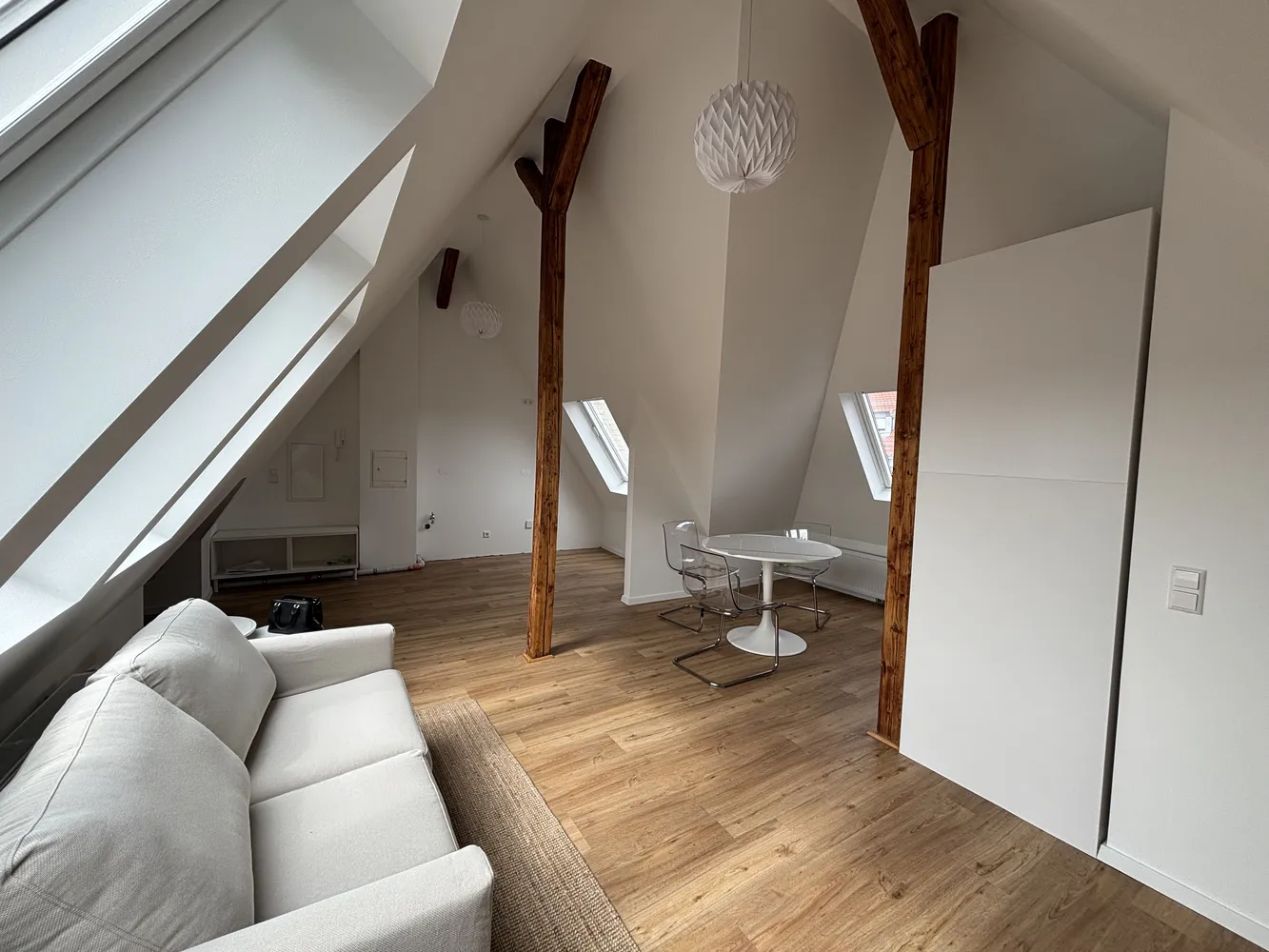 1 Zimmer Wohnung mit 37 m² in Stuttgart – Bild 2