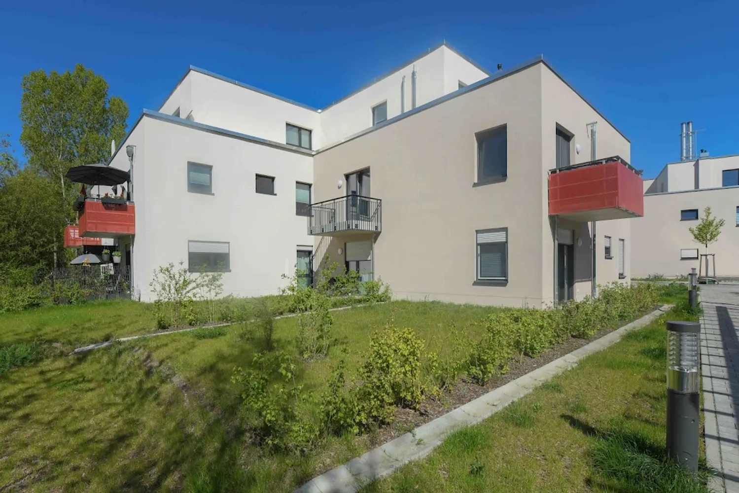 2 room apartment with 57 m² in Berlin – Photo 1