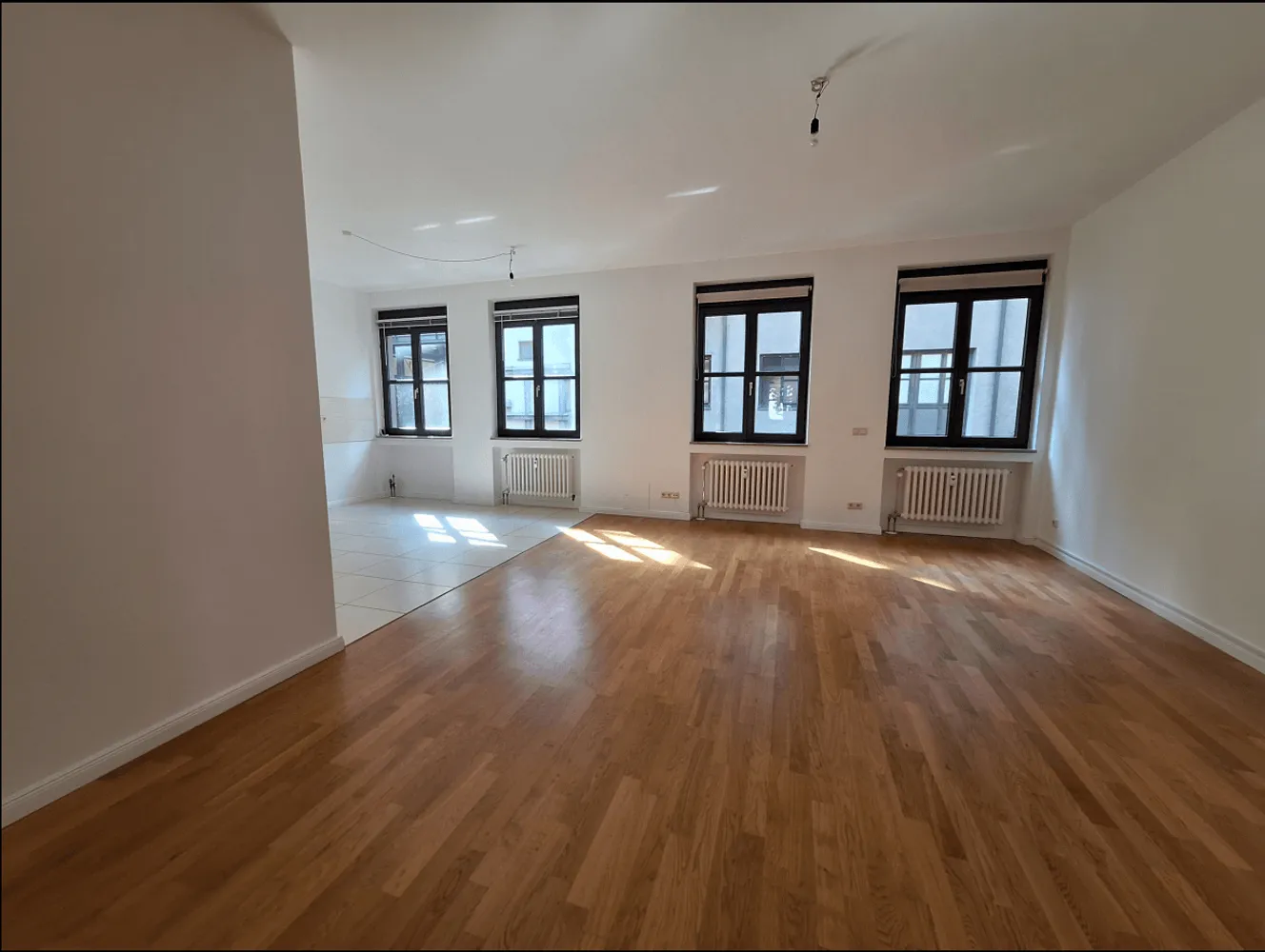 4 Zimmer Wohnung mit 135 m² in Augsburg – Bild 7