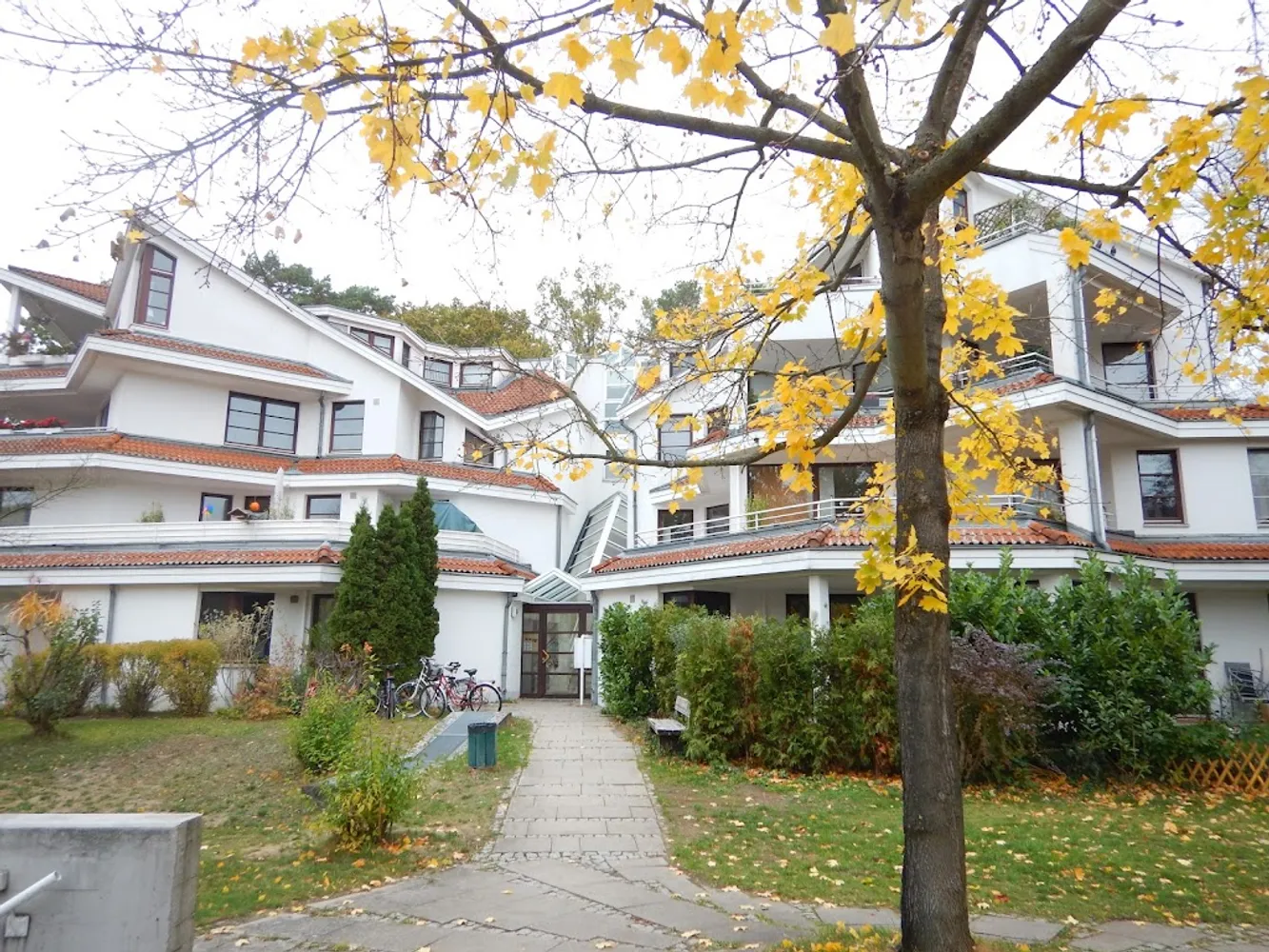 3 Zimmer Wohnung mit 107 m² in Berlin – Bild 3